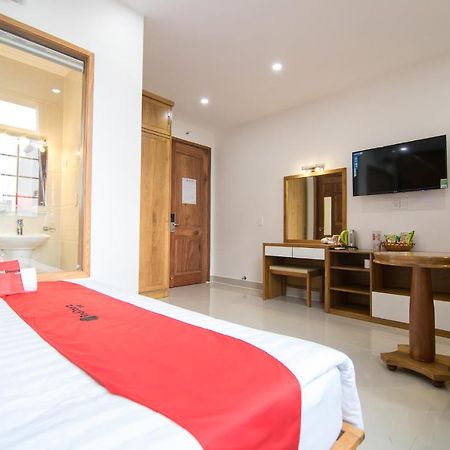 Reddoorz Plus Near Lotte Mart Cong Hoa Ho Si Minh-város Kültér fotó