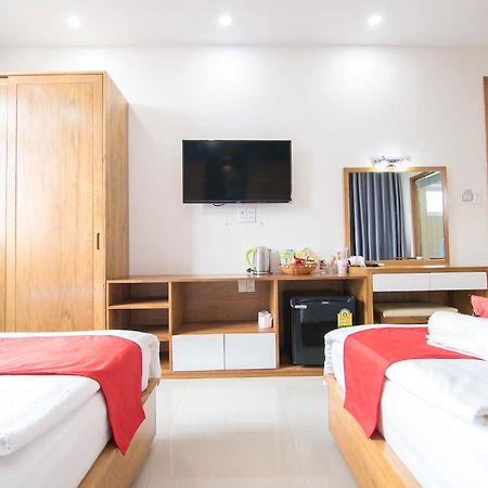 Reddoorz Plus Near Lotte Mart Cong Hoa Ho Si Minh-város Kültér fotó