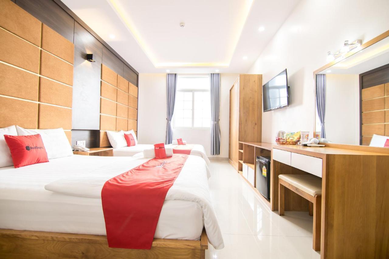 Reddoorz Plus Near Lotte Mart Cong Hoa Ho Si Minh-város Kültér fotó