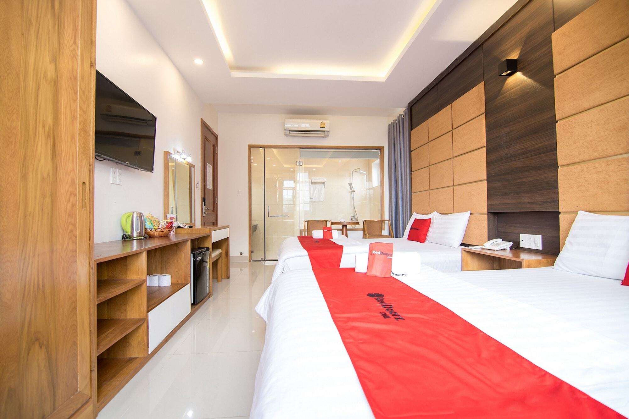 Reddoorz Plus Near Lotte Mart Cong Hoa Ho Si Minh-város Kültér fotó